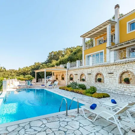 Agios Stefanos Bay - Maria *